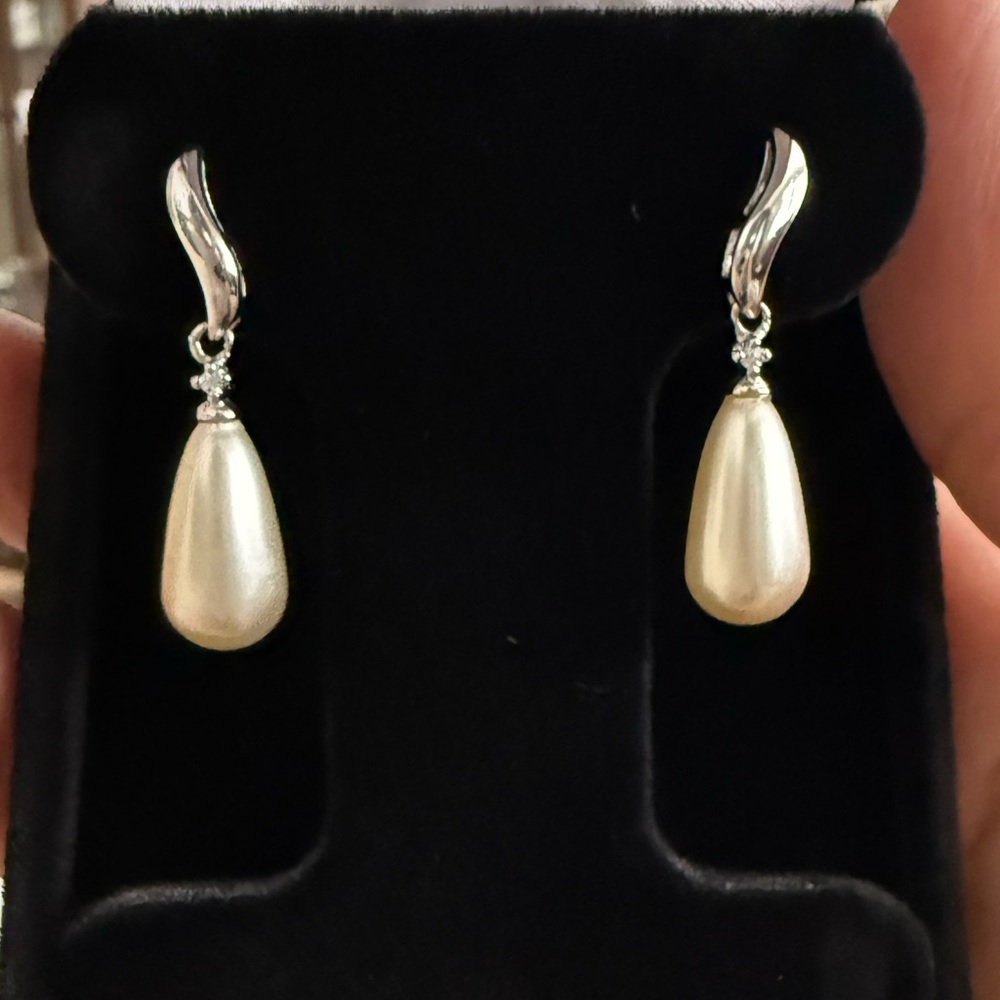 Solid sterling silver faux pearl crystal drop earrings